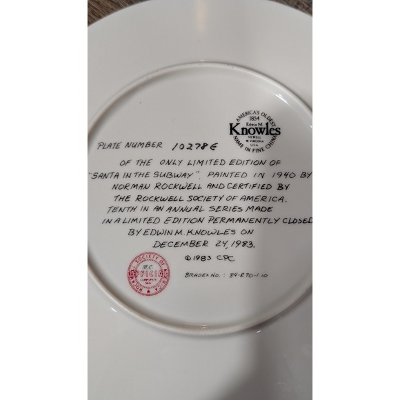 Vintage Norman Rockwell 1983 Santa In The Subway Christmas Knowles Plate 16434D - Picture 3 of 3